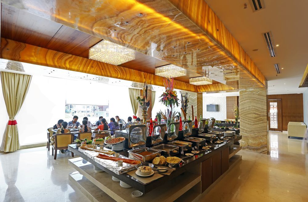 Bhagini Icon Premier Hotel Бангалор Экстерьер фото