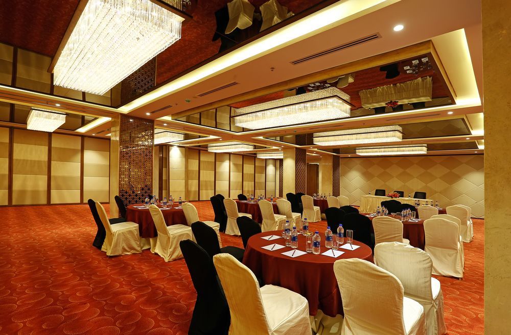 Bhagini Icon Premier Hotel Бангалор Экстерьер фото